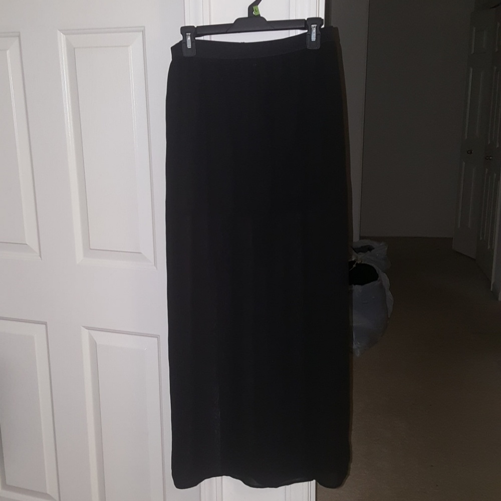 NWOT Divided by H&M double slit maxi skirt